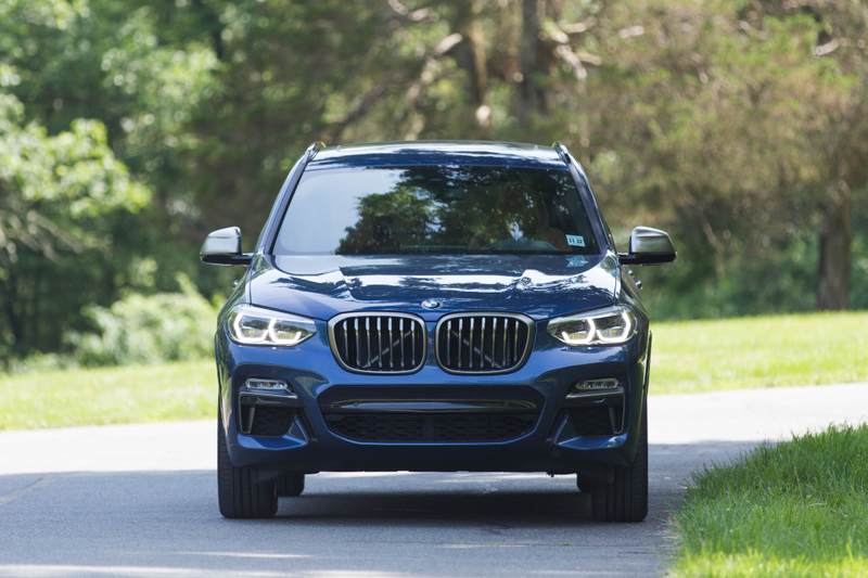 Illustration for article titled The 2018 BMW X3 M40i Makes the Crossover Apocalypse a Little More Tolerable